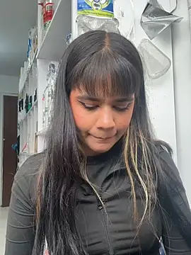 Bell_Mariny's Live Chat Room