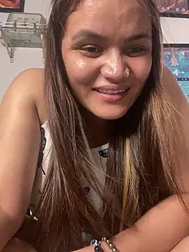 Leena_singh Adlı Modelin Canlı Sohbet Odası