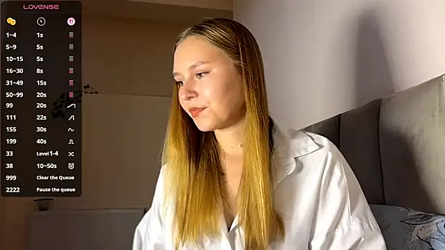 AlisaDreamy's Live Chat Room