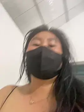 BaeSuzy_no1 Adlı Modelin Canlı Sohbet Odası