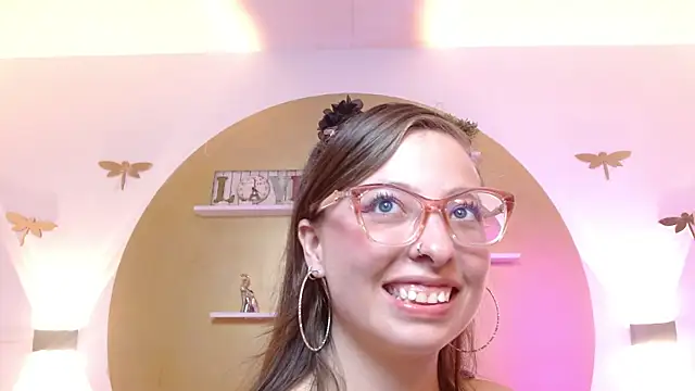Sala de chat en directo de Lenna_Phillips