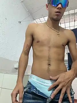 Pertunjukan Kamera Seks Secara Langsung friends_lust_latin