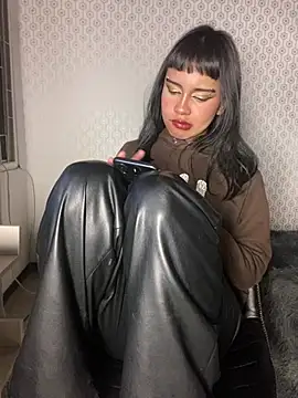 AntonellaCooper_Pink's Live Chat Room