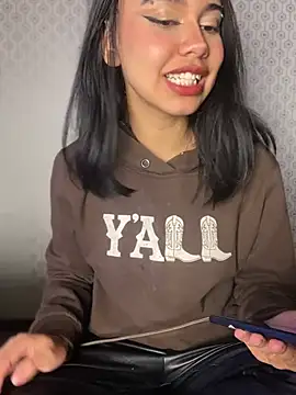 AntonellaCooper_Pink Cameră chat live