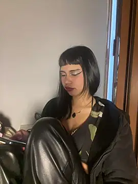 Živá chatovací místnost AntonellaCooper_Pink