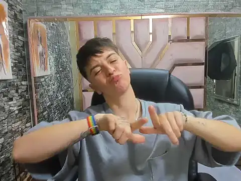 חדר צ'אט בשידור חי של Hanna_Hott11