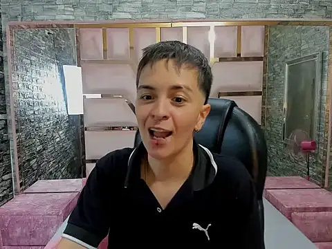 Živá chatovací místnost Hanna_Hott11
