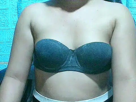 SweetCreamyPussy18 Cameră chat live