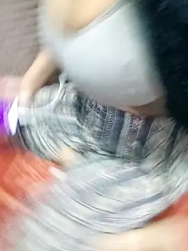 Aashiya_khan0のライブチャットルーム
