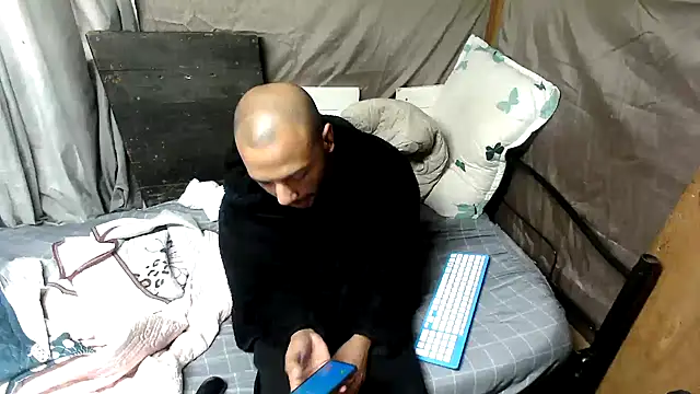 Camodickのライブチャットルーム