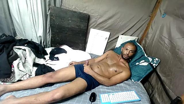 Camodick's Live Chat Room