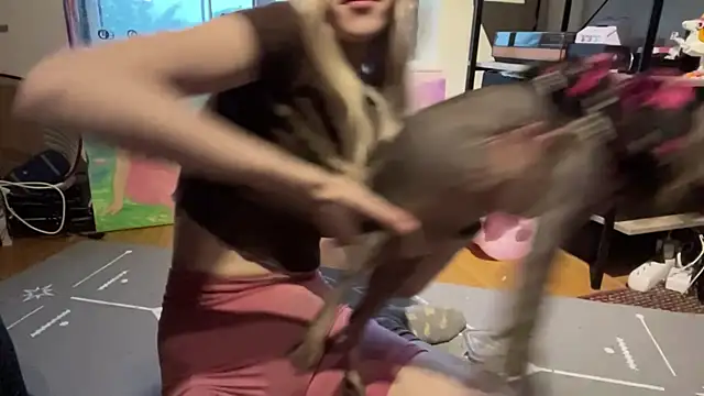 Sala de chat en directo de ShoshanaNogueras