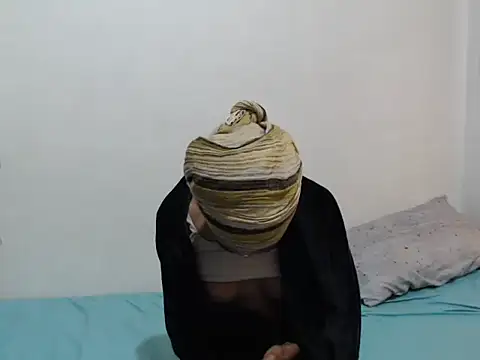 Chat ao vivo de PetiteBarbie_05