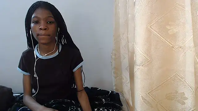 Chat soba uživo modela PetiteBarbie_05