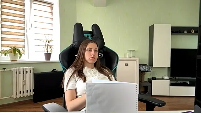HyoBungard Adlı Modelin Canlı Sohbet Odası