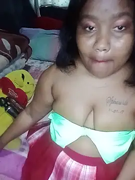 ChubbyMidgetxxx19 Adlı Modelin Canlı Sohbet Odası