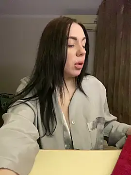 IsabellaJoutes чат на живо