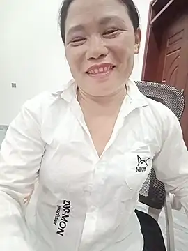 -Lytina- Live Chatraum