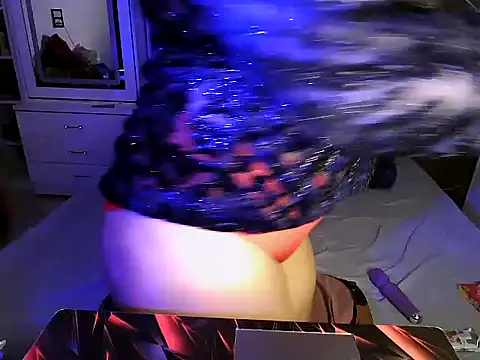 Živá chatovací místnost MISS_CUTY_