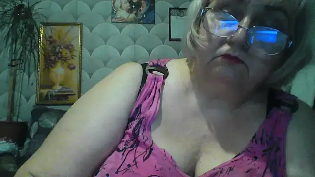MarinaFarina53 Live chatroom