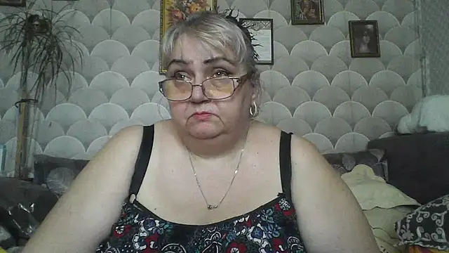 MarinaFarina53 Live chatroom