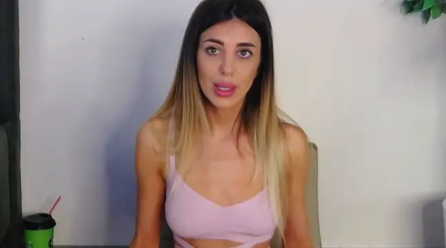 Sala de chat en directo de IvyLustt