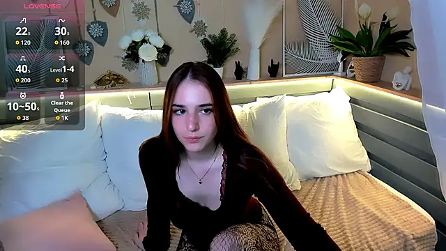 Maya_Winters' Live Chat Room