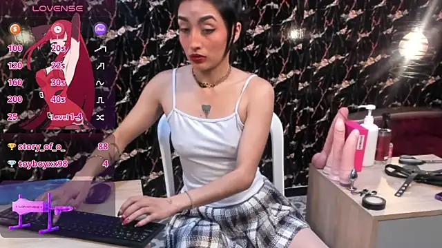 LunaiXMoon_ Live Chatraum