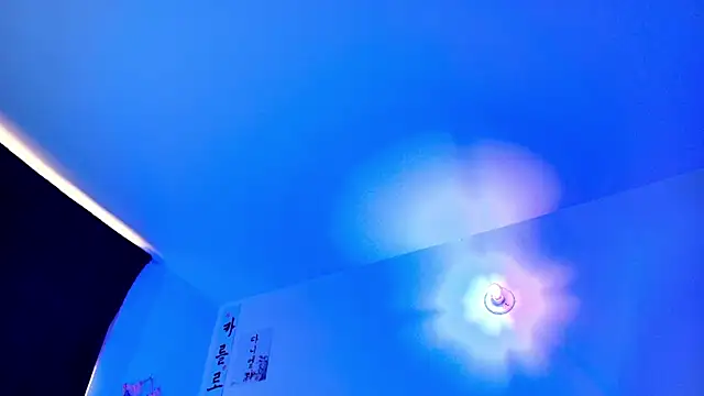 Husbands_Horny2_0 即時聊天室