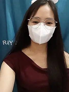 Sala de chat en directo de -Hena-