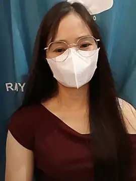 Sala de chat en directo de -Hena-
