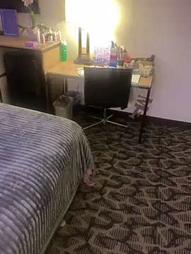blonDDbombsheLL99 Live Chatraum