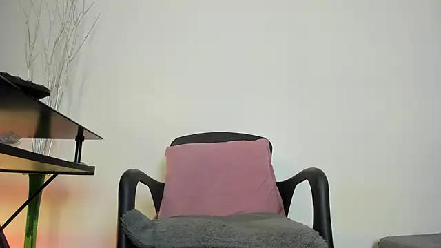 חדר צ'אט בשידור חי של Lizeth_White_
