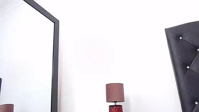 MidnightBella_ чат на живо
