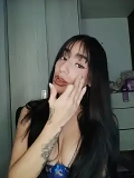 Alejandraa02 실시간 채팅방