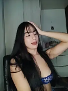Alejandraa02 실시간 채팅방