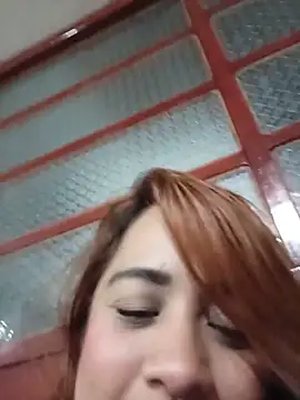 AriaGomez_'s Live Chat Room