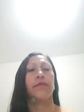 Vely_ Adlı Modelin Canlı Sohbet Odası
