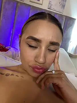 Chatroom en direct de Victoria_Hils