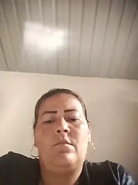 kailiani12 Adlı Modelin Canlı Sohbet Odası