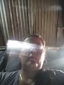 Živá chatovací místnost kailiani12