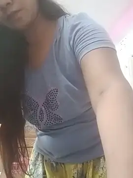 annuma22 Adlı Modelin Canlı Sohbet Odası