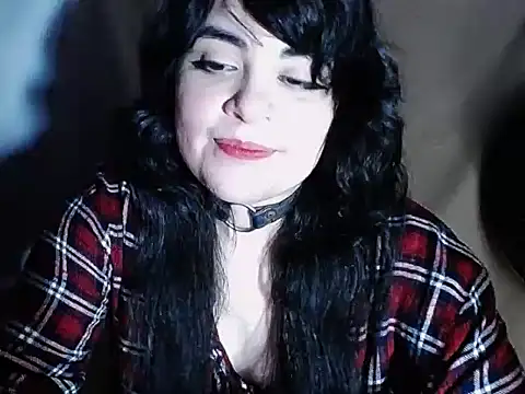 DarkRoseUwU Adlı Modelin Canlı Sohbet Odası