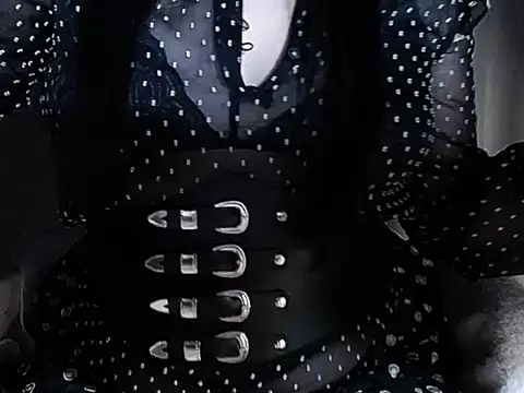 חדר צ'אט בשידור חי של DarkRoseUwU