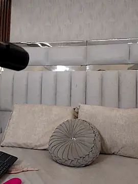 bella_lanna Live chatroom