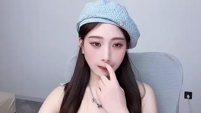 _222Mia live-chat rom
