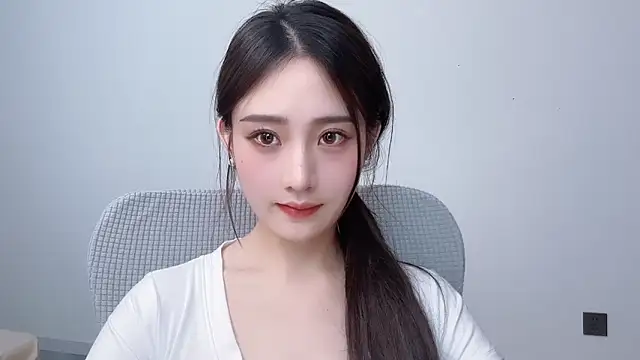 _222Mia Live Chatraum