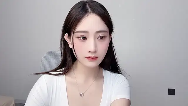 _222Mia – live chatrum