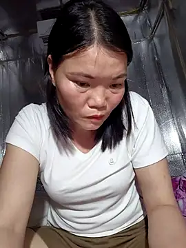 Bilik Sembang Langsung -Trici-