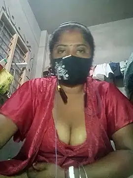 Miss-poly's Live Chat Room